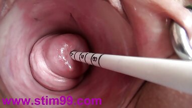 Vợ trắng ngụy trang bằng một bộ tóc giả mất BBC cho phim ses vung trom chồng cô,