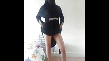 Người giúp việc trong Anh. phim ses tinh cam